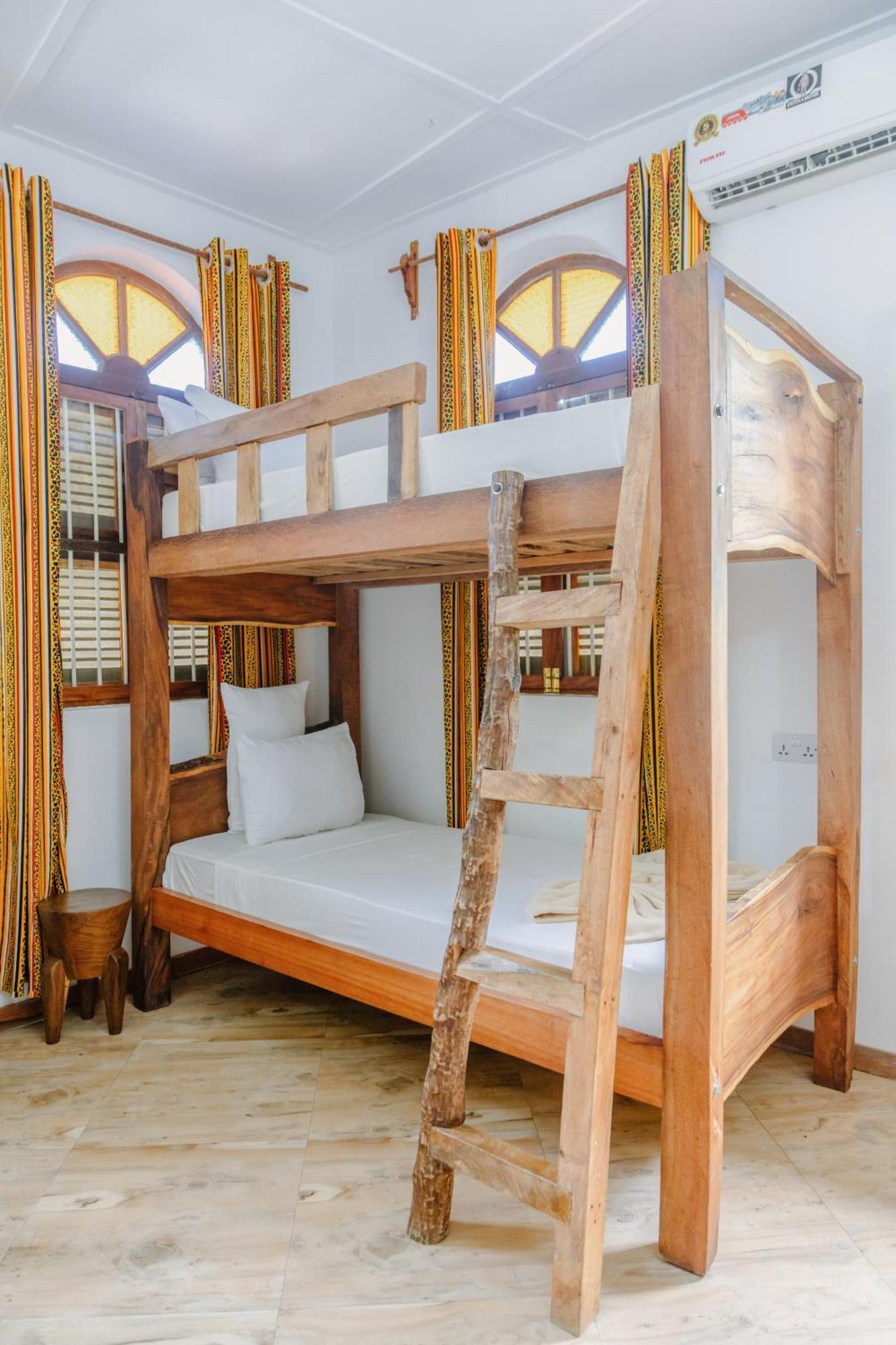 Shoki Shoki Hotel Stone Town Занзибар Экстерьер фото